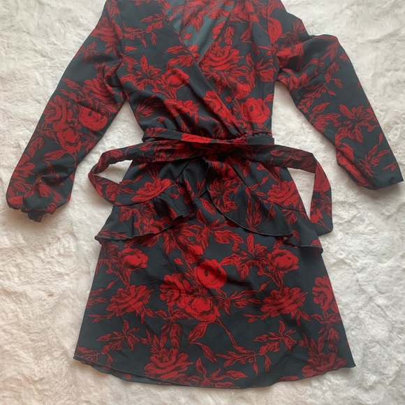 Party dress - Picture 2 of 3